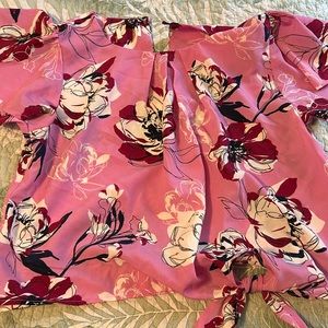 Woman’s size small never worn no tags